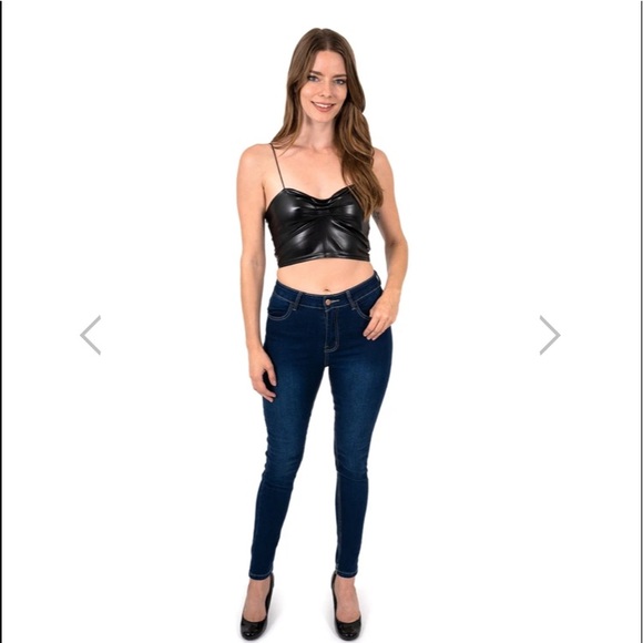❌SOLD❌✨NWT✨ BLACK FLORIAN VEGAN LEATHER BRALETTE✨SAVOY ACTIVE - BLACK✨ - Picture 8 of 9